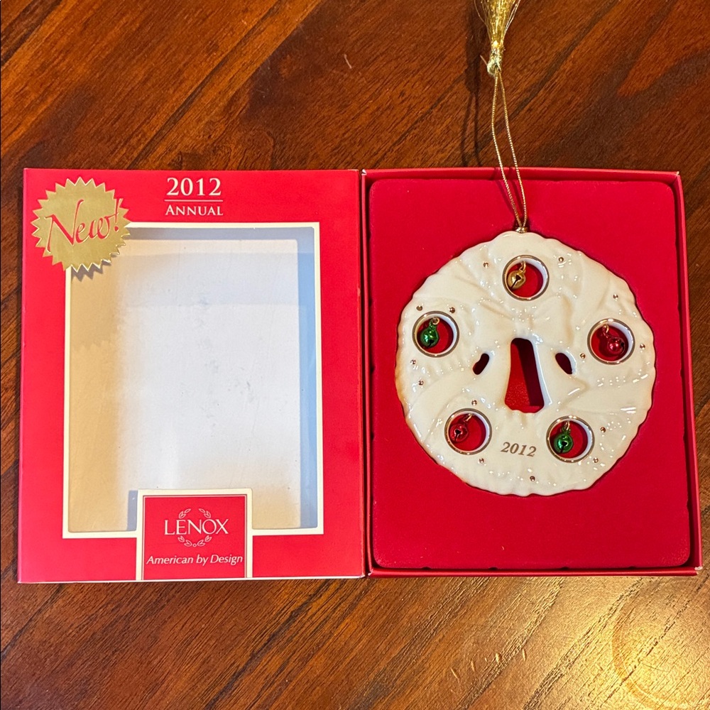 Lenox 2012 Holiday Wreath Ornament - White and Gold with Red and Green Accents